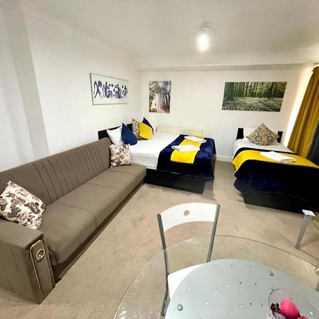 2 Bedrooms Modern Central London Apartment, Full Kitchen, 5 Minutes Tube Station Ngoại thất bức ảnh